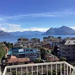 Attico Vista Lago E Montagna