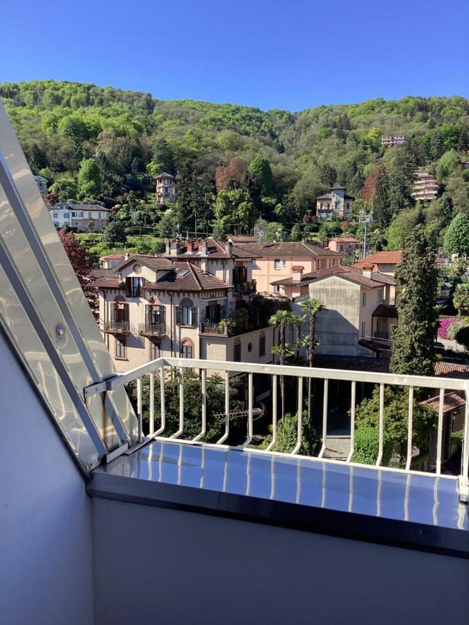 Attico Vista E Montagna